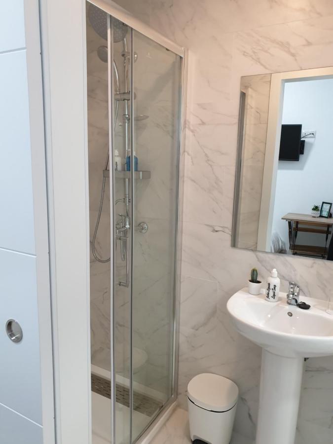 Norte Oviedo Rooms Madrid Buitenkant foto